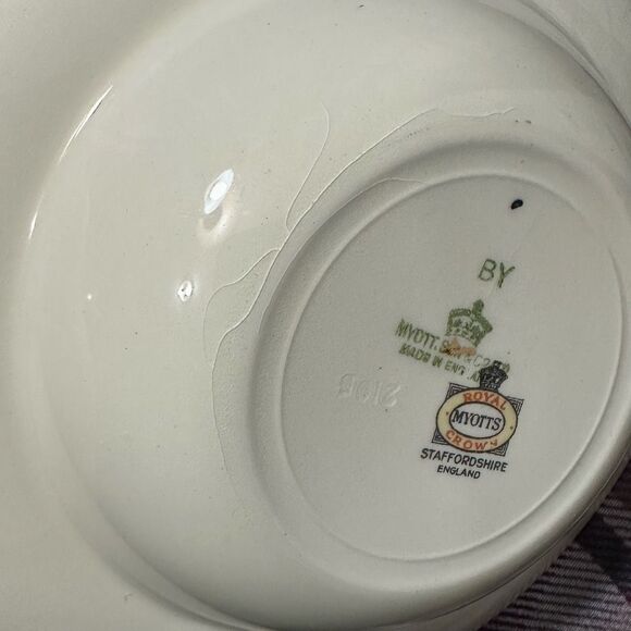 Vintage Myott Son & Company Royalty Pattern Bowls Set of 5 - Picture 4 of 14